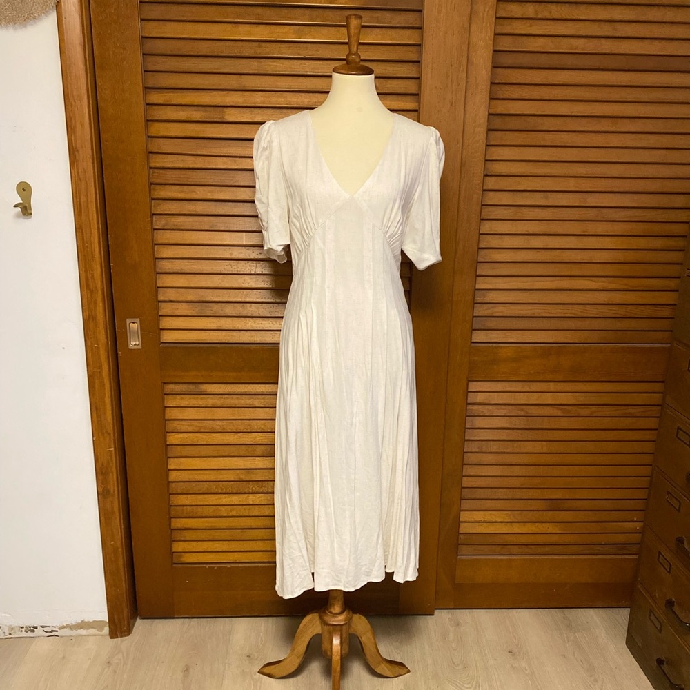 Very J Cream Dress